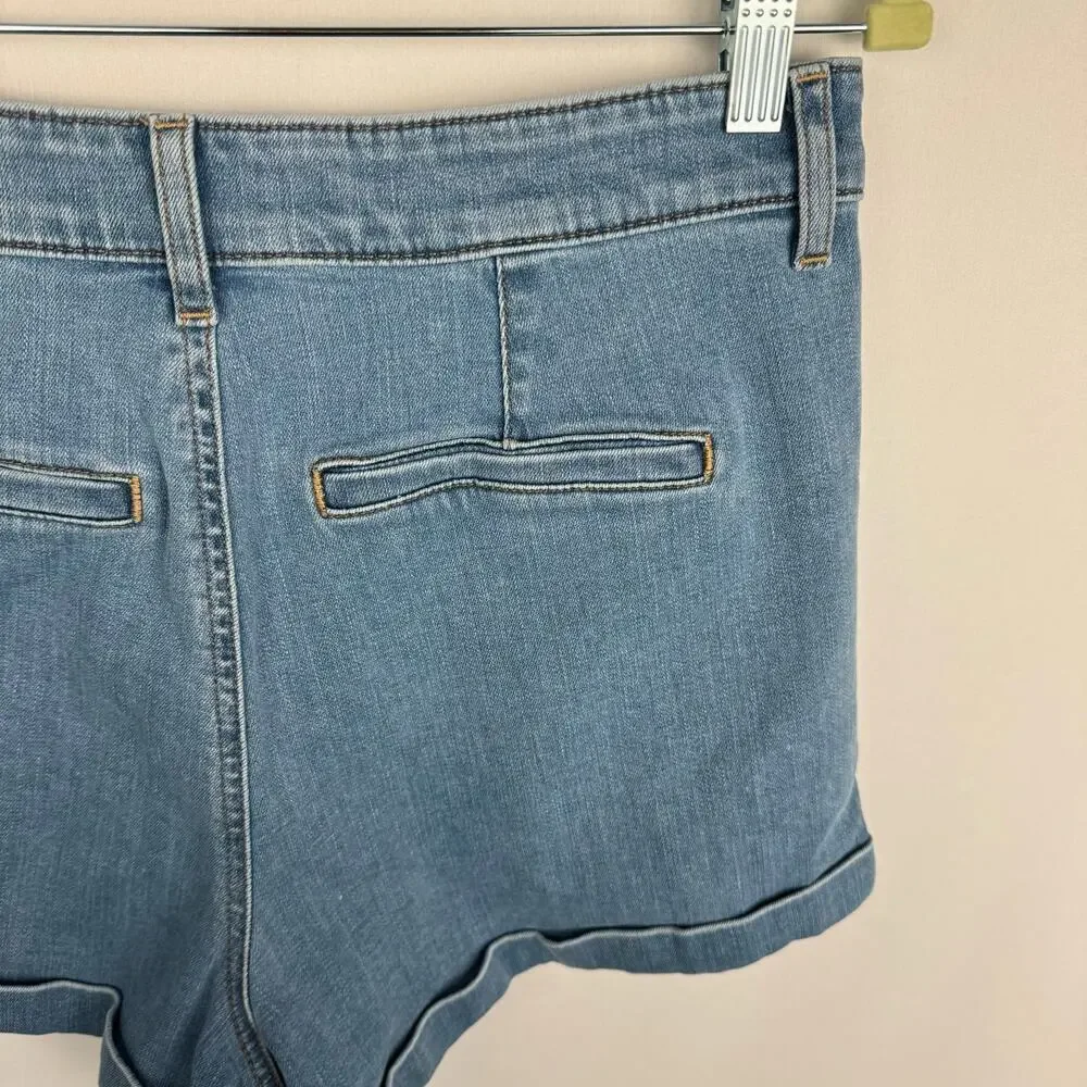 Express Blue Light Wash Denim Pleated Cuffed Jean‎ Hi-Rise Shortie Shorts Sz 8